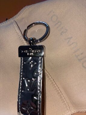 Louis Vuitton Black Patent Monogram Key Holder with Silver Hardware